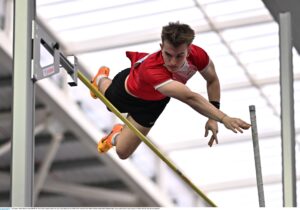 23 February 2025; Michael Kent of DMP AC, Wexfordm competes in the men's pole vault during day two of the 123.ie National Senior Indoor Championships at the National Indoor Arena on the Sport Ireland Campus in Dublin. Photo by Sam Barnes/Sportsfile