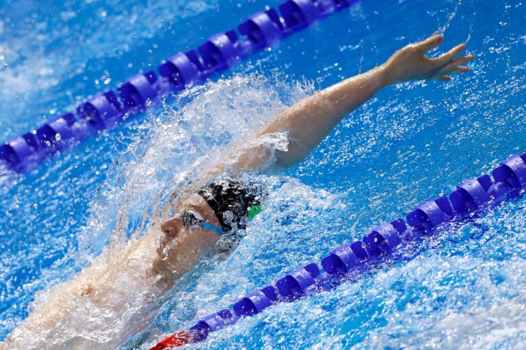 John Shortt on his way to the Men's 50m Backstroke Final at World Aquatic Junior Championships 2025. Credit: World Aquatics
