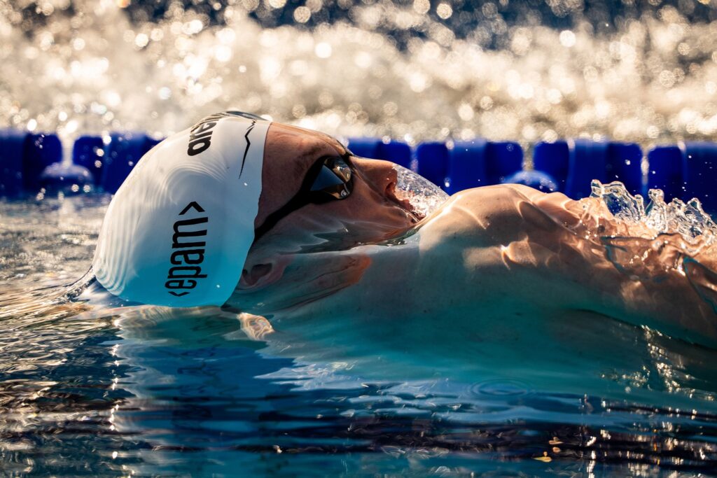 John Shortt on his way to the Men's 200m Backstroke Final at World Aquatic Junior Championships 2025. Credit: World Aquatics