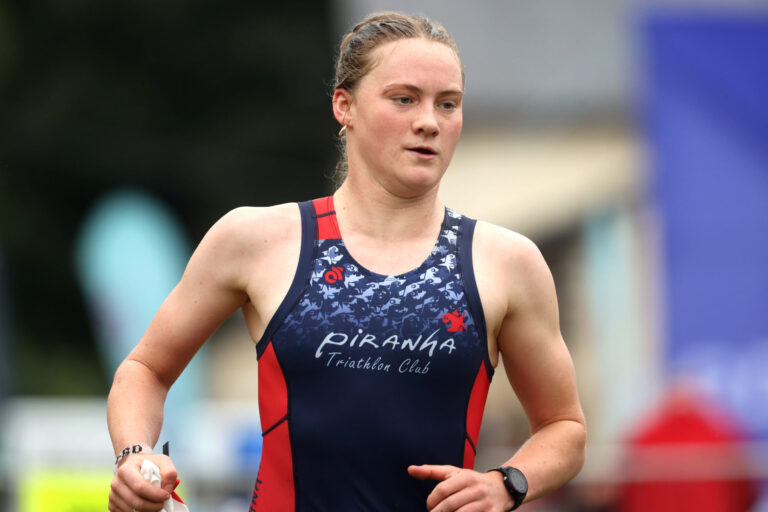 Saoirse O’Brien of Piranaha Triathlon Club on her way to winning the Dublin City Triathlon 2025. Credit: Inpho Photography